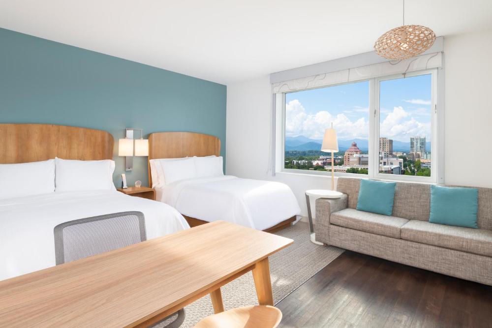 Studio, 2 Queen, Sofa bed, Mountain view interior